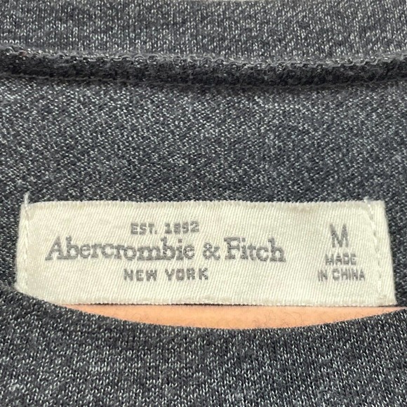 Abercrombie And Fitch Shirt Womens Medium Gray Mickey Mouse Disney Cartoon - Picture 3 of 8